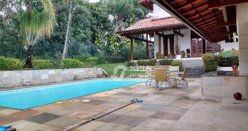 Linda Casa, 4 dormitórios à venda, 550 m² por R$ 3.000.000 - Camboinhas - Niterói/RJ