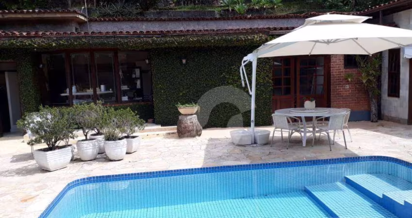 Casa à venda, 274 m² por R$ 1.800.000,00 - Itaipu - Niterói/RJ
