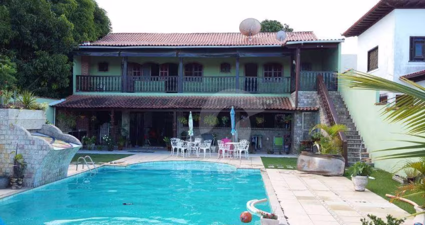 Casa à venda, 255 m² por R$ 650.000,00 - Bananeiras - Araruama/RJ