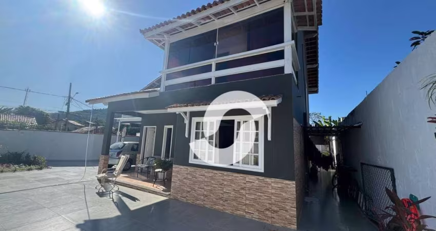 Casa com 6 dormitórios à venda, 240 m² por R$ 950.000,00 - Itaipu - Niterói/RJ