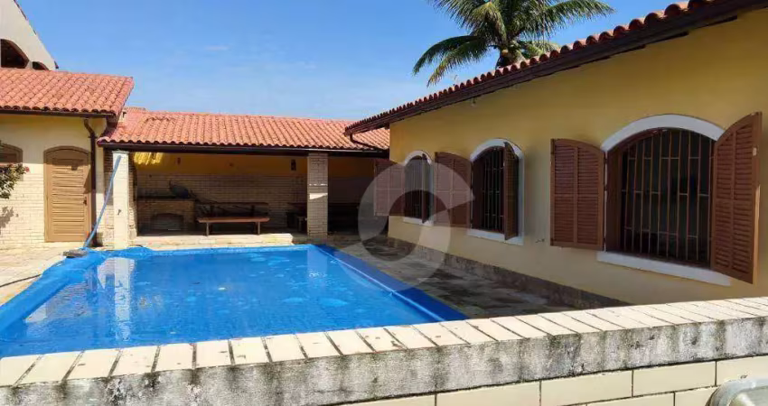 Casa com 3 dormitórios à venda, 250 m² por R$ 550.000,00 - Cordeirinho - Maricá/RJ