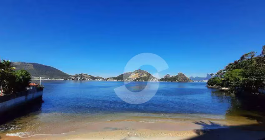 Casa com 3 dormitórios à venda, 180 m² por R$ 3.700.000,00 - São Francisco - Niterói/RJ