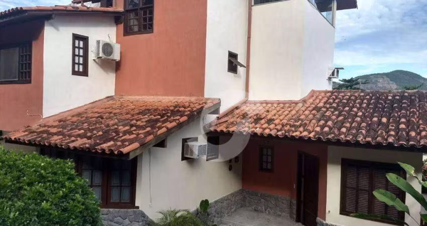 Casa com 4 dormitórios à venda, 230 m² por R$ 980.000,00 - Itaipu - Niterói/RJ