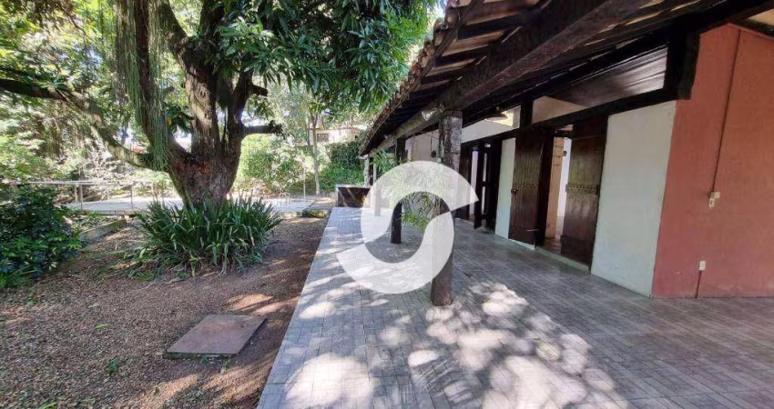 Casa com 5 dormitórios à venda, 230 m² por R$ 850.000,00 - Pendotiba - Niterói/RJ