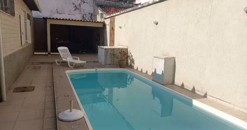 Casa com 4 dormitórios à venda, 241 m² por R$ 1.690.000,00 - São Francisco - Niterói/RJ