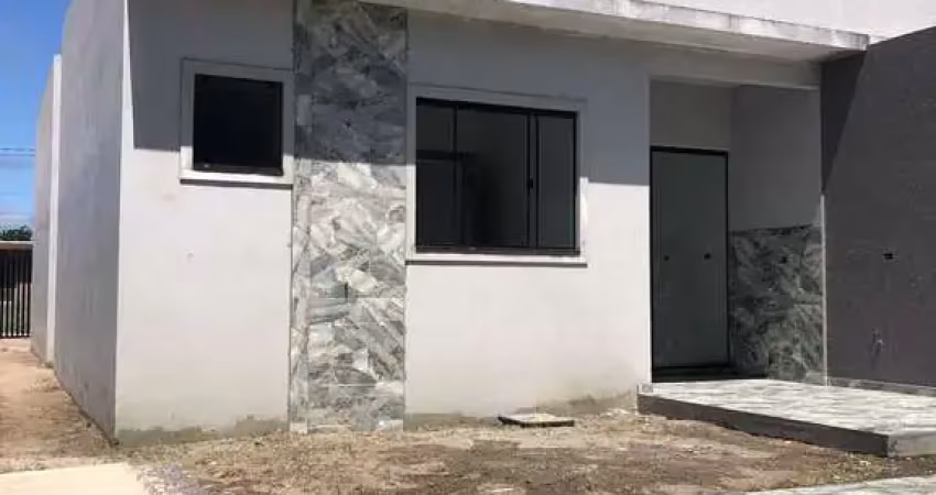 Casa 3 quartos e piscina - Balneário Canoas - Pontal do Paraná