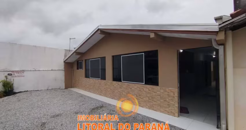 Casa em Condomínio - 04 dormitórios - Matinhos