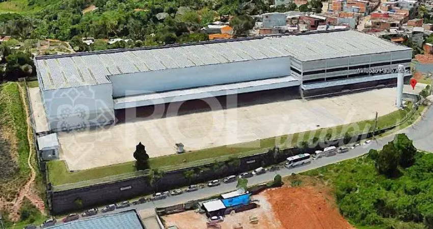 Galpão industrial de alto padrão com 5 salas e 8 banheiros em cotia-sp, jardim da glória - 9.088,00 m², 108 vagas de garagem.