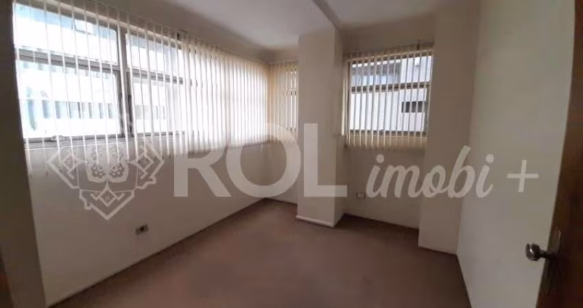 CONJUNTO COMERCIAL 55 M² - 4 SALAS - PARA MÉDICOS - LOCAÇÃO