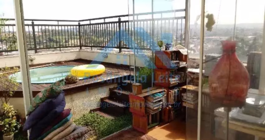 COBERTURA DUPLEX COM PISCINA