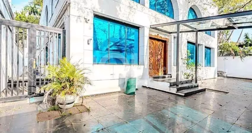 Prédio comercial com 15 salas e 1.200m² no jardim everest, são paulo-sp: sua sede de sucesso está aqui!