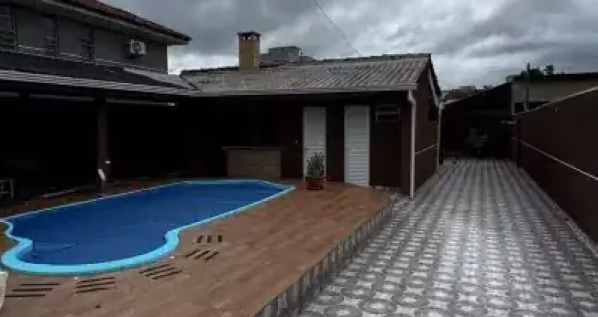 Casa com 5 quartos à venda na Rua Guaraniaçu, 417, Paloma, Colombo