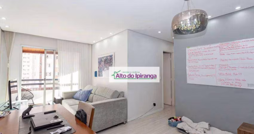 Apartamento com 3 dormitórios à venda, 73 m² por R$ 649.000,00 - Vila Gumercindo - São Paulo/SP