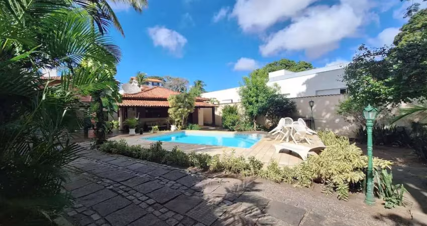 Casa para Venda em Cabo Frio, Palmeiras, 5 dormitórios, 3 suítes, 4 banheiros, 5 vagas