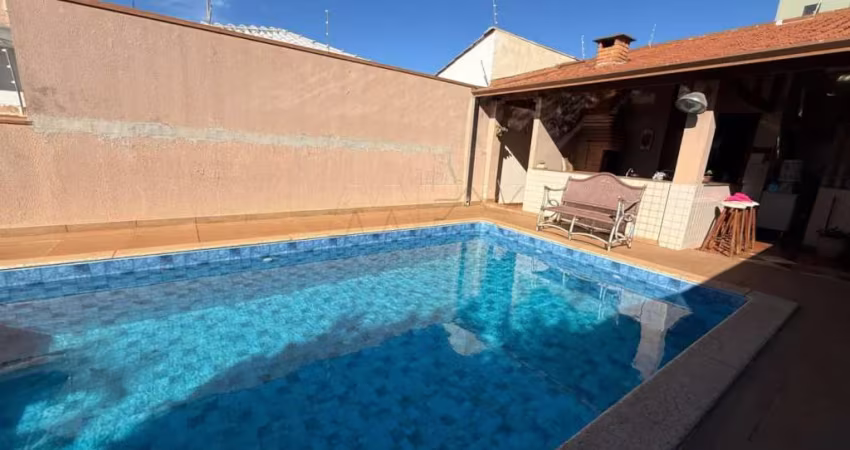 Casa com 3 quartos para alugar na Rua Conselheiro Antônio Prado, Alto Higienópolis, Bauru