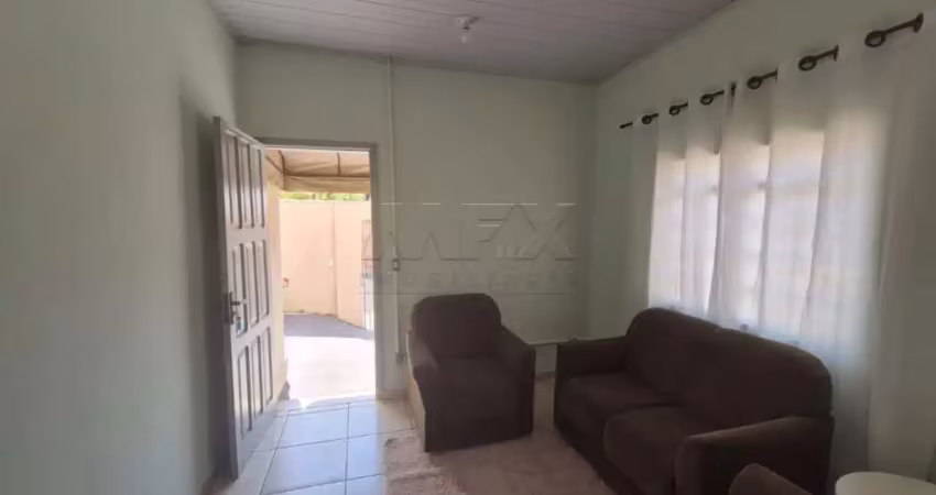 Casa com 3 quartos para alugar na Rua Luiz Gama, Vila Independência, Bauru