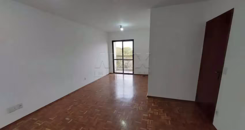 Apartamento com 3 quartos para alugar na Rua Vivaldo Guimarães, Jardim Nasralla, Bauru