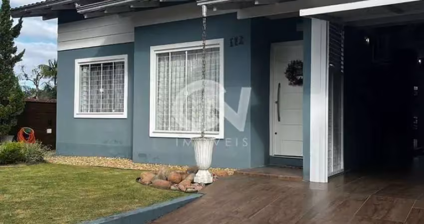 Casa averbada com 1 suíte + 2 dormitórios no floresta