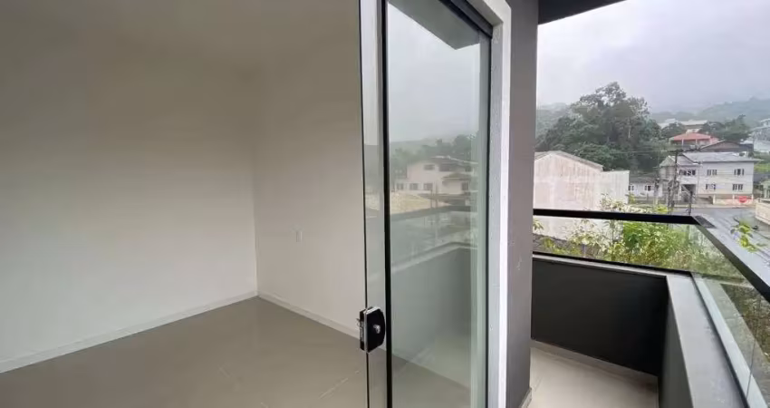Apartamento com 1 suíte + 2 dormitórios no iririú - joinville