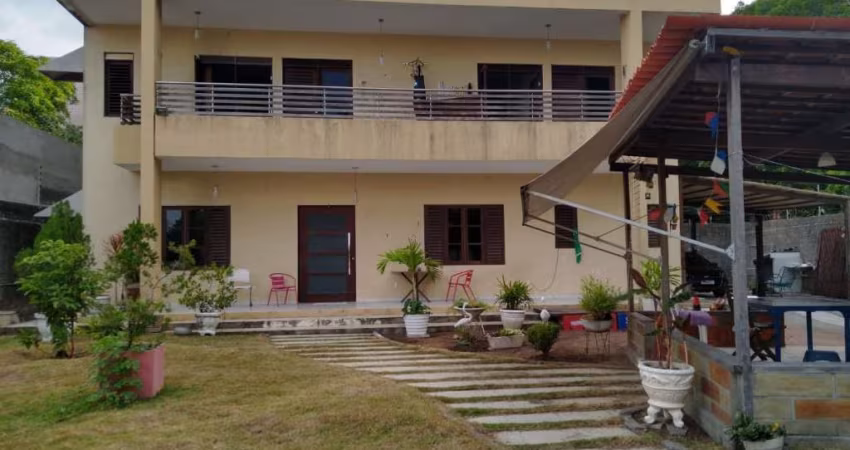 Casa com 6 dormitórios à venda por R$ 1.000.000,00 - Bancários - João Pessoa/PB