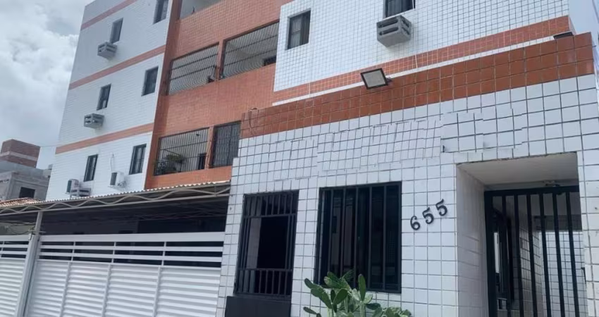 Apartamento com 3 dormitórios à venda, 79 m² por R$ 240.000,00 - Jardim Cidade Universitária - João Pessoa/PB