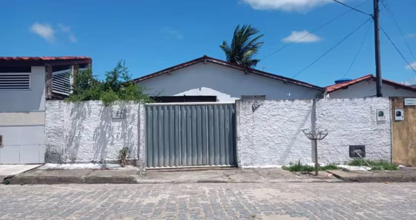 Casa com 2 dormitórios à venda por R$ 180.000,00 - Ernesto Geisel - João Pessoa/PB