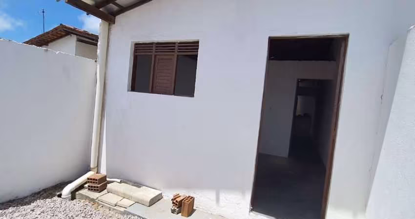 Casa com 2 dormitórios à venda por R$ 133.000,00 - Mangabeira - João Pessoa/PB