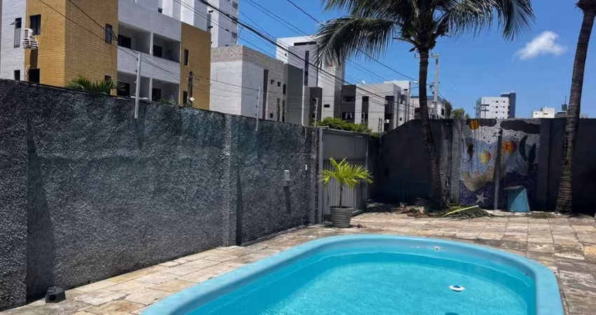 Casa com 3 dormitórios à venda por R$ 1.600.000 - Bessa - João Pessoa/PB