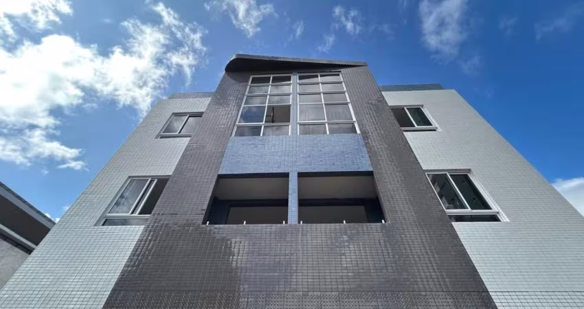 Apartamento com 2 dormitórios à venda, 94 m² por R$ 296.000 - Bairro dos Estados - João Pessoa/PB