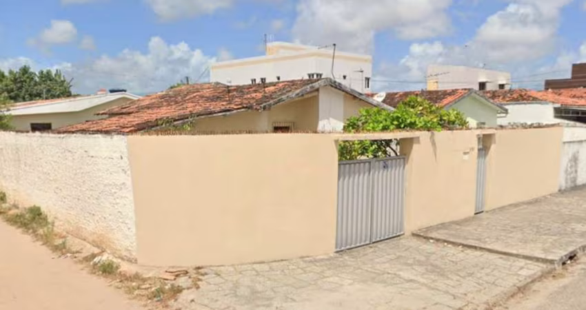 Casa com 3 dormitórios à venda por R$ 550.000,00 - Ernesto Geisel - João Pessoa/PB