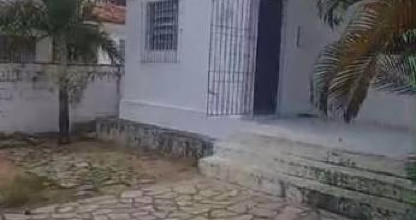Casa com 3 dormitórios à venda por R$ 220.000,00 - Bairro das Indústrias - João Pessoa/PB