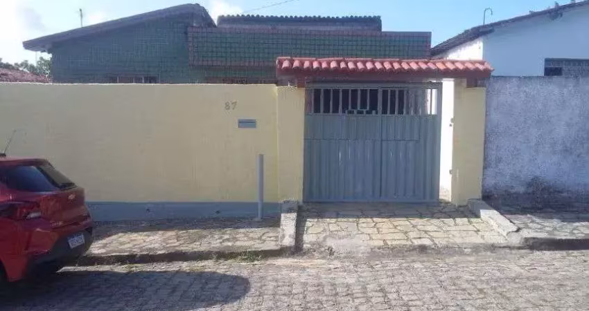 Casa com 3 dormitórios à venda por R$ 250.000,00 - Mangabeira - João Pessoa/PB
