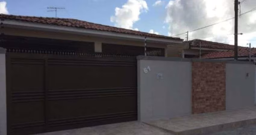 Casa com 3 dormitórios à venda por R$ 750.000,00 - Jardim São Paulo - João Pessoa/PB