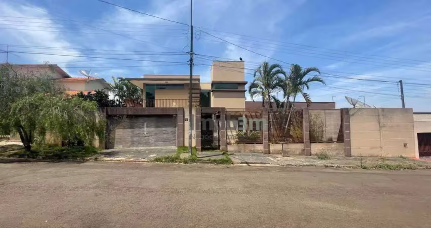 Sobrado com 4 dormitórios à venda, 182 m² por r$ 750.000,00 - jardim das flores - rolândia/pr