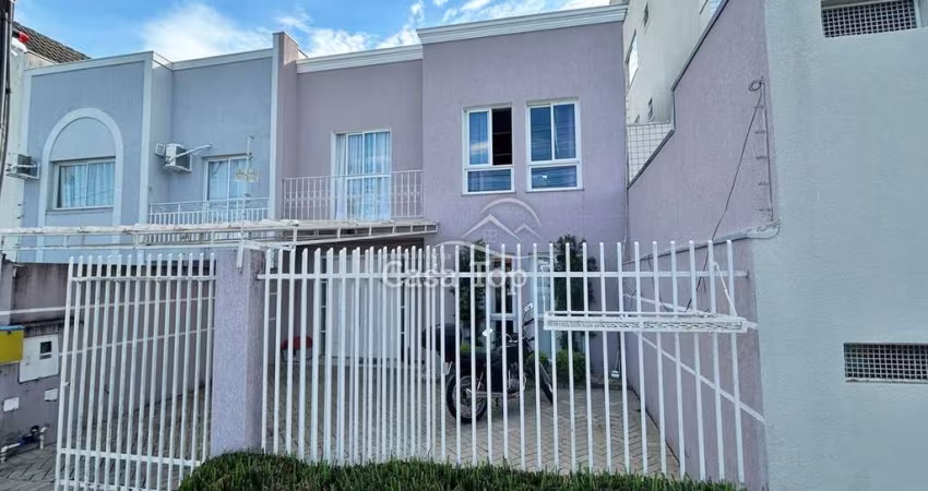 Sobrado à venda no Jardim Carvalho