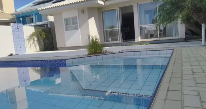 Casa com 5 quartos à venda no Coqueiros, Florianópolis 