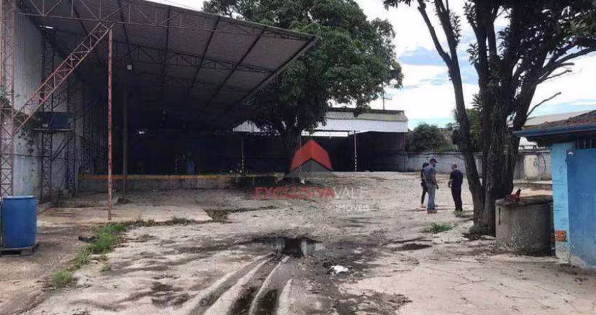 Galpão para alugar, á 5 minutos da via dutra, 2.400m² de terreno por r$ 8.000,00/mês - eugênio de melo - são josé dos campos/sp