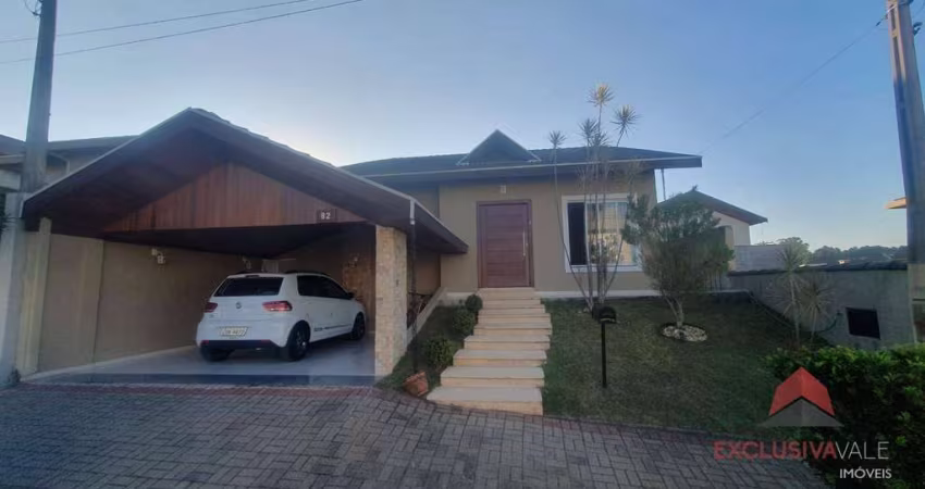 Casa com 3 dormitórios sendo 1 suíte  à venda, 150 m² por R$ 905.000 - Condomínio Residencial Mantiqueira - São José dos Campos/SP