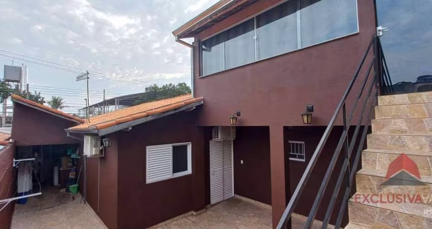 Excelente Sobrado com 03 dormitórios à venda, 70 m² por R$ 550.000 - Conjunto Residencial Trinta e Um de Março - São José dos Campos/SP