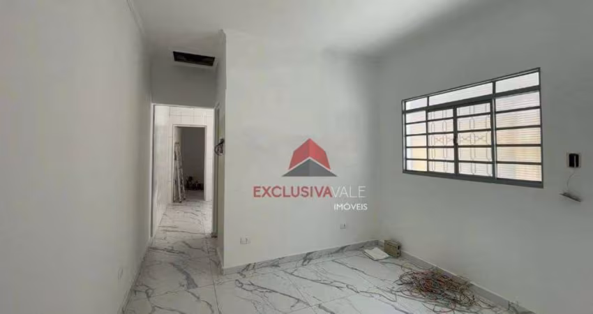 Casa com 2 dormitórios à venda, 80 m² por R$ 300.000,00 - Jardim Santa Maria - Jacareí/SP