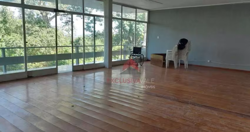 Casa com 04 dormitórios à venda, 585 m² por R$ 1.300.000 - Jardim Bela Vista - São José dos Campos/SP