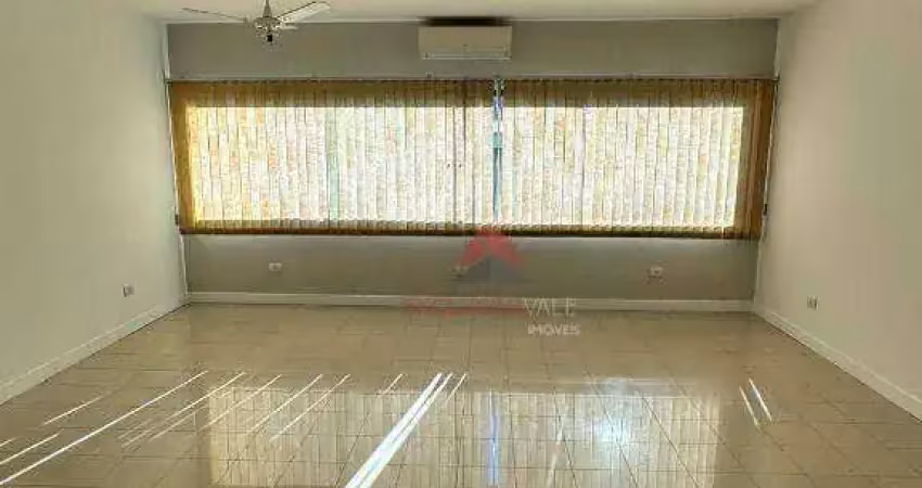 Sala comercial 55 metros quadrados ambiente amplo, iluminado, com ar-condicionado, ventiladores de teto, banheiro privativo e  excelente localização.