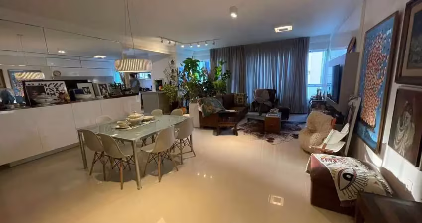 Apartamento com 3 quartos à venda na Rua 1542, 64, Centro, Balneário Camboriú