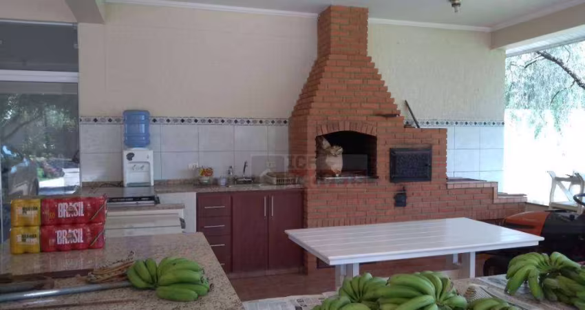 Casa com 3 dormitórios à venda, 350 m² por 2.350 m² de Terreno- Vale das Paineiras - Americana/SP