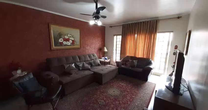 Nobre Casa com 04 Dormitórios à venda, 430 m² por R$ 899.990 - Nova Odessa/SP