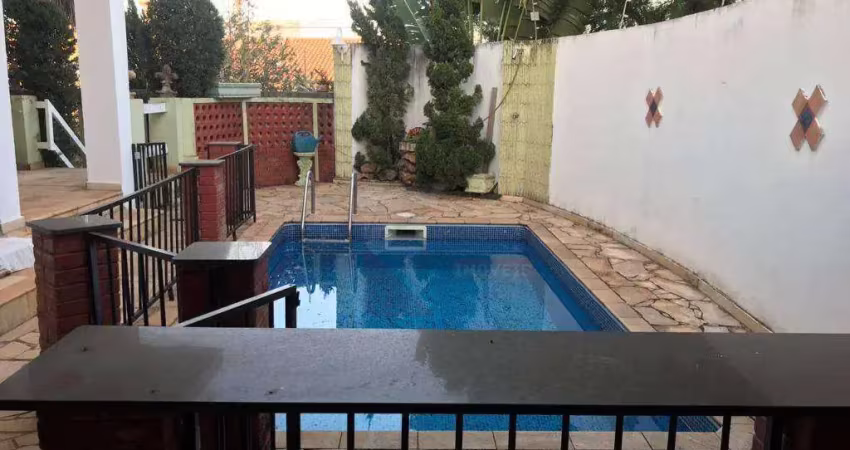 Sobrado com 3 dormitórios à venda, 249 m² por R$ 870.000,00 - Parque Novo Mundo - Americana/SP
