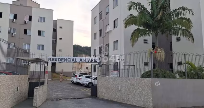 Venda de Apartamento 60m² em Serraria - São José por R$223.000