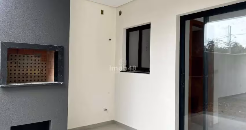 Casa unifamiliar em forquilhas, são josé: 96m², 3 dorms, 1 suíte, 2 banheiros. oportunidade por r$620.000