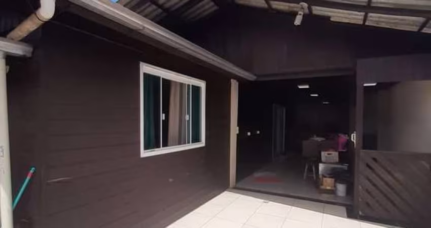 CASA NO BAIRRO SÃO VICENTE - ITAJAÍ