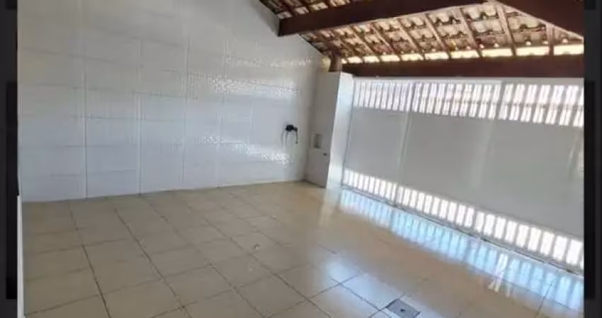 Casa Padrão para Venda em Vila Mirim Praia Grande-SP